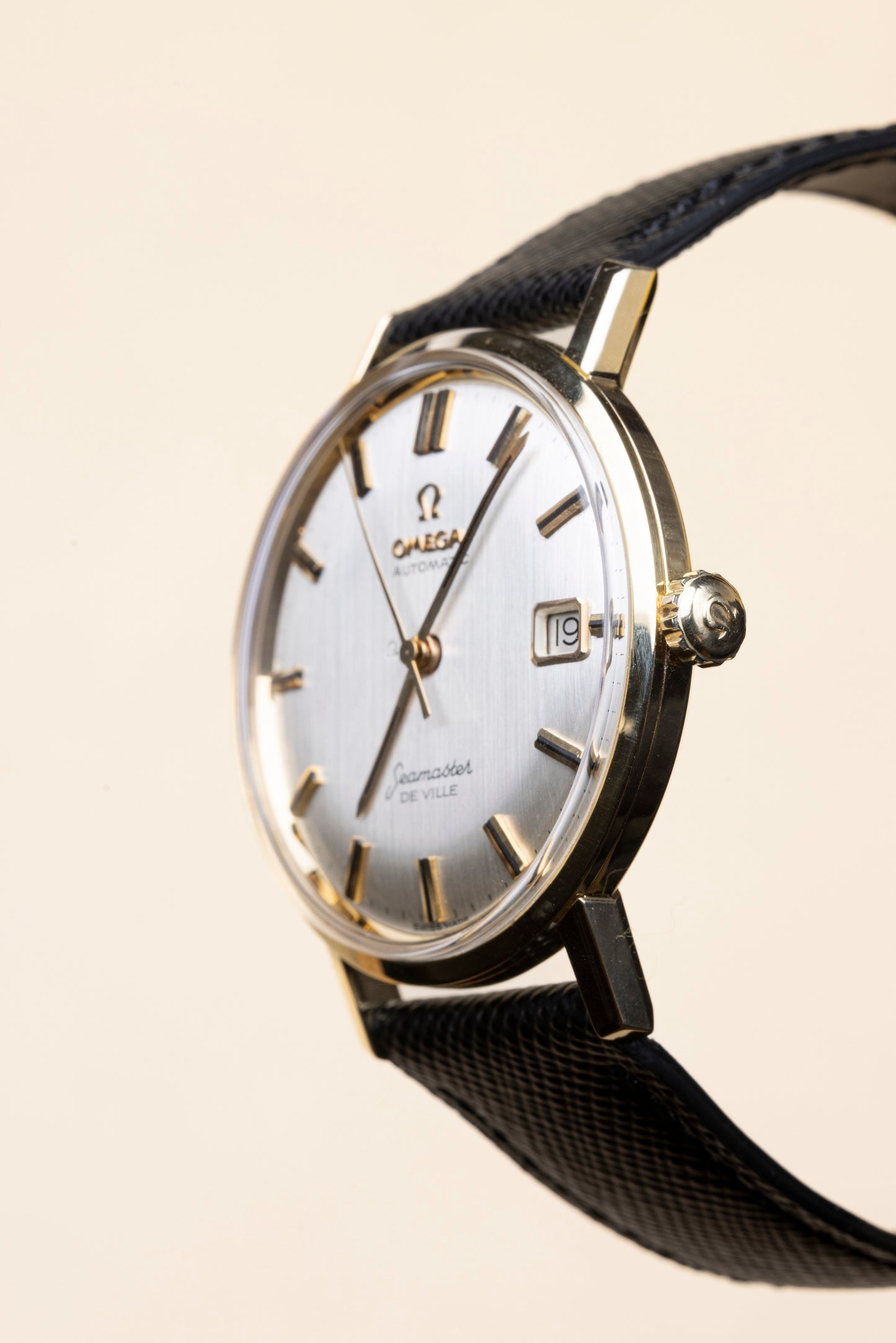 Omega Seamaster de Ville gold