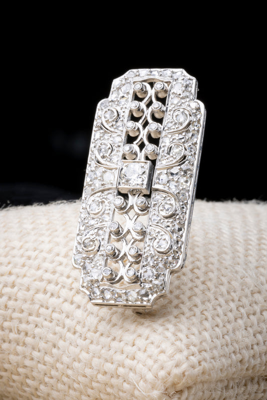 Platinum Brooch with diamonds
